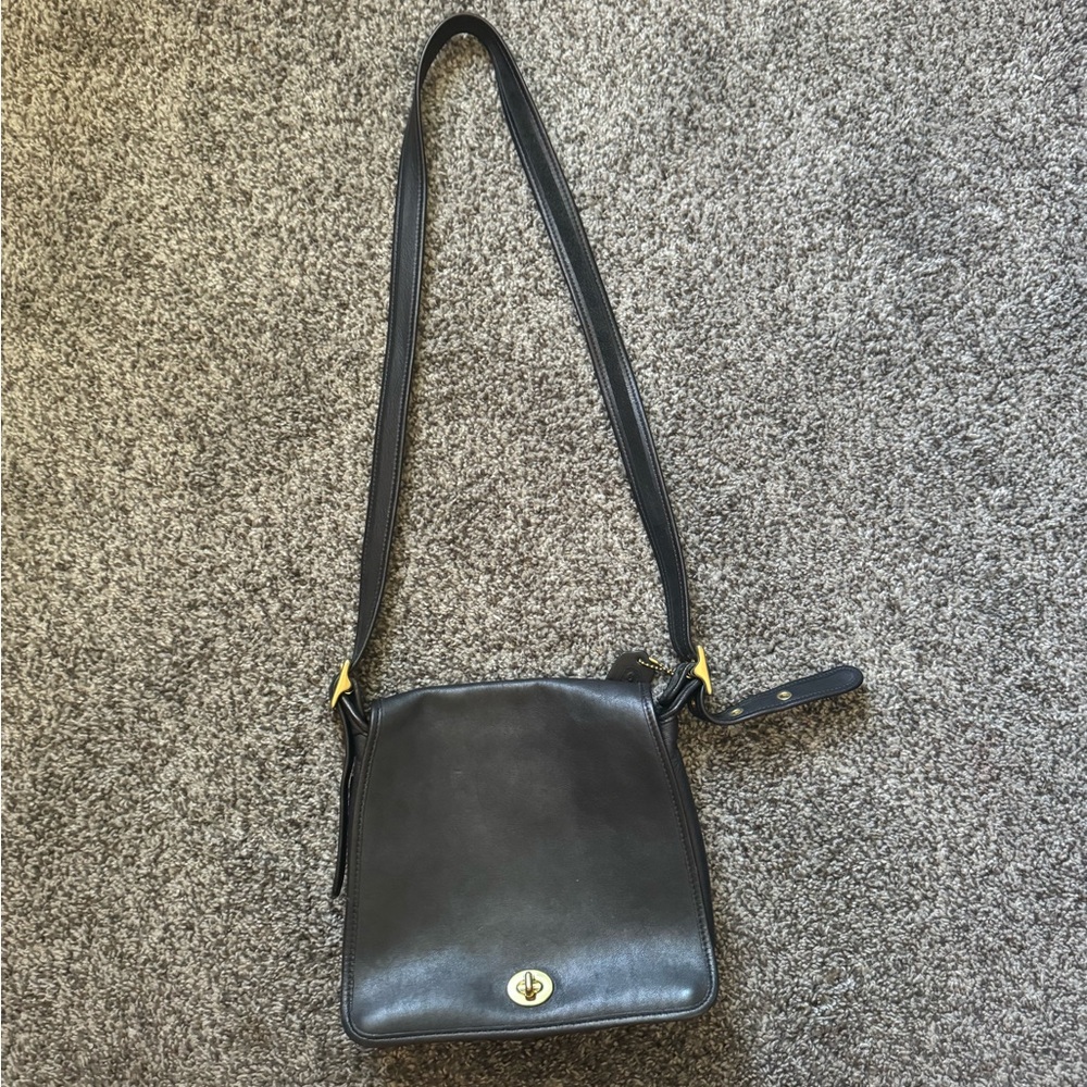 Vintage Coach Legacy 9715 Companion Flap Shoulder Bag Black Leather